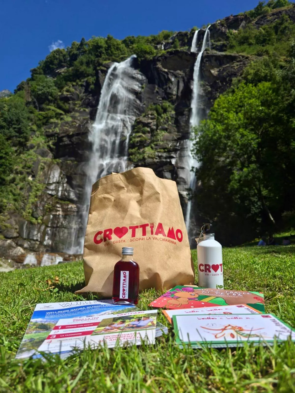 CROTTIAMO è un itinerario gastronomico all’aria aperta. Progettazione grafica logo, sito e corporate identity: Luca Bossi